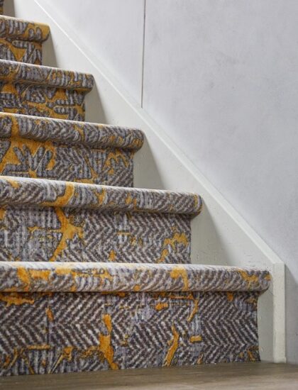 Wabi Sabi woonstijl met trap tapijt